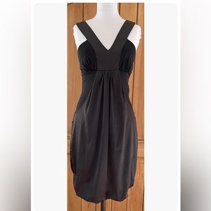 IODICE Stunning Women’s Sleeveless Bubble Hem Dress Size M Medium NWT